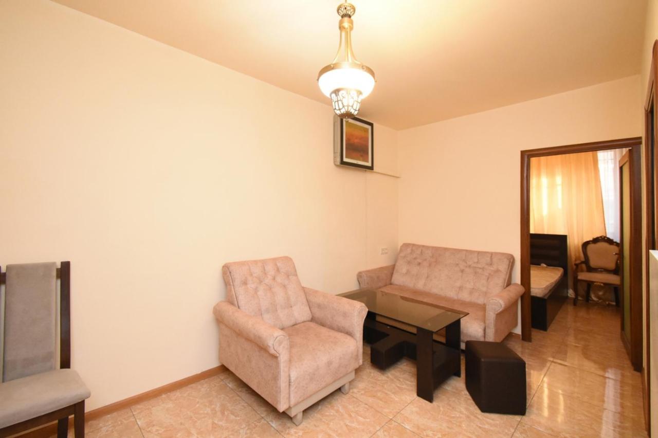 A&X Hostel And Tours Erivan Dış mekan fotoğraf