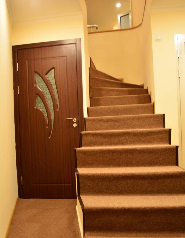 A&X Hostel And Tours Erivan Dış mekan fotoğraf